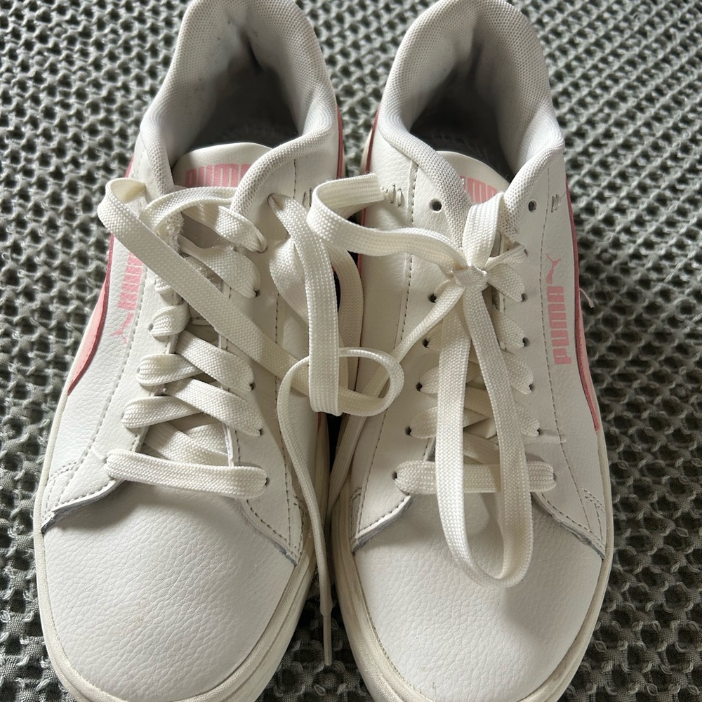 Puma White and Pink Sneakers
